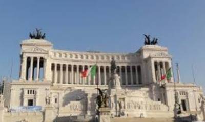 Президент Италии поручил экс-главе ЕЦБ сформировать новое правительство