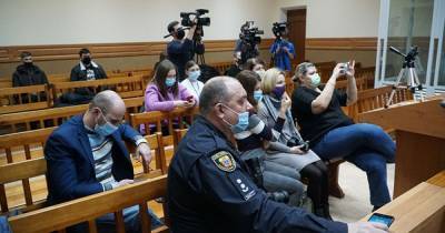 Стрельба по детям в Тернополе: подозреваемого взяли под стражу в зале суда (фото, видео)