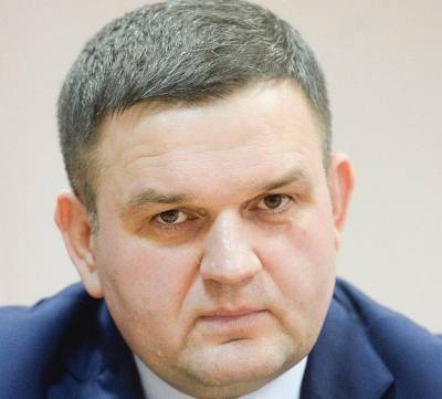 Сенатор Ленинградской области ответил на вопросы местных жителей