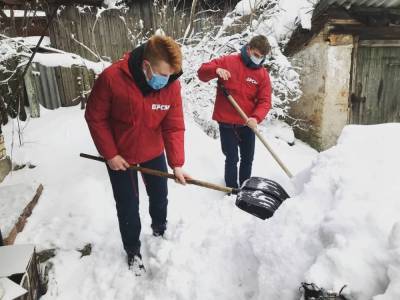 «Волонтерский дневник пополняется реальными делами». В Гродно продолжается областной челлендж «Уберем снег вместе»