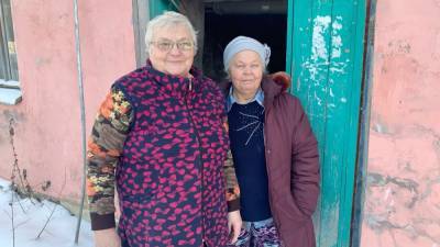 Жильцы аварийного дома в Новгородской области продолжают бороться за свои права