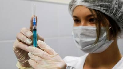 Полный цикл вакцинации в Петербурге прошли 18 тыс. человек