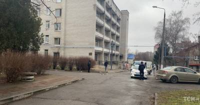 В больнице Запорожья, где произошел пожар, остаются 18 пациентов с COVID-19: новые подробности с места трагедии