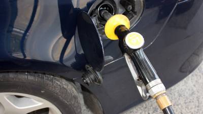 Автоэксперты развеяли главные мифы о бензине