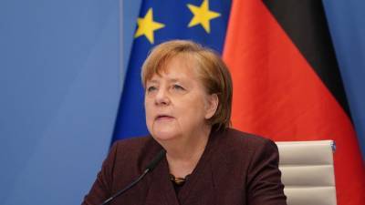 Меркель видит «свет в конце тоннеля» в ситуации с коронавирусом