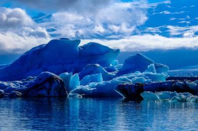 Ученые: Антарктида тает непредсказуемо быстро