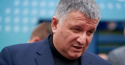 "У Порошенко не хватило политической воли": Аваков о том, почему раньше не ввели санкции против "каналов Медведчука"