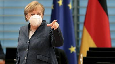 Меркель призналась в ожидании открытия парикмахерских