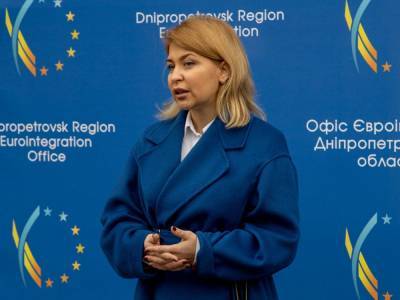 Несколько стран ЕС согласились перепродать Украине излишки вакцин от COVID-19 – вице-премьер Стефанишина