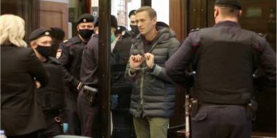 Еще один суд возобновит дело, где Навальный выступает обвиняемым
