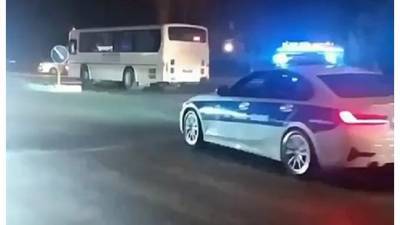 В Азербайджане мужчина угнал пассажирский автобус и попал на видео