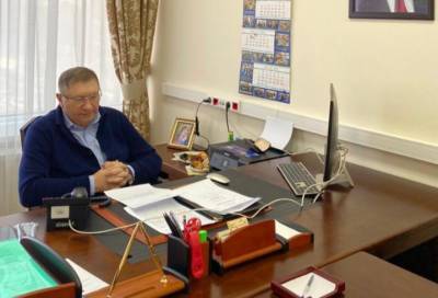 Депутат Госдумы Сергей Яхнюк ответил на вопросы жителей Ленобласти о здравоохранении