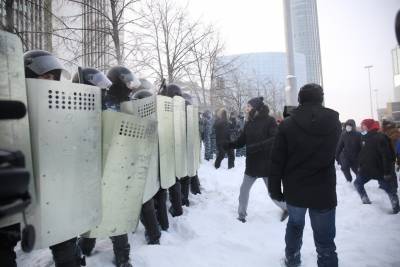Фотографу из Екатеринбурга назначили 30 часов обязательных работ за освещение митинга