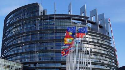 Европейский депутат указал на "тоталитарную" политику КНР в отношении бизнеса