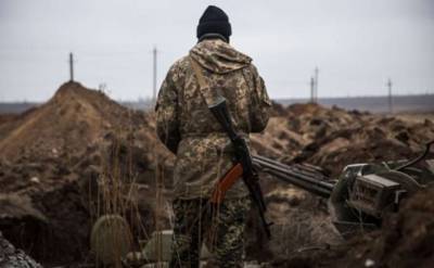 На Донбассе украинский военнослужащий получил огнестрельное ранение