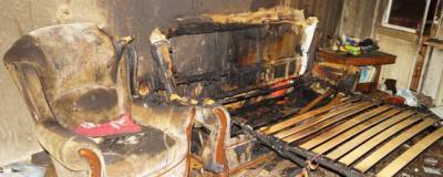 В Краснотурьинске при пожаре в квартире жилого дома погибли две женщины