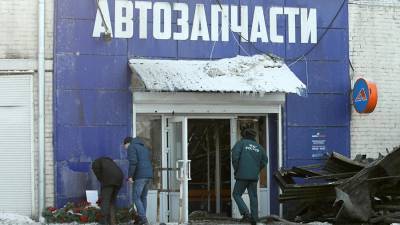 В Красноярске задержали двух человек после пожара на складе