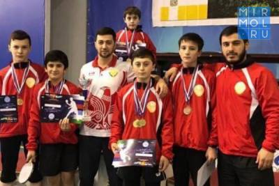 Сборная Дагестана по настольному теннису выиграла чемпионат СКФО