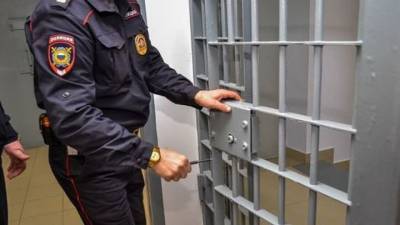 Пермяка арестовали на трое суток за нарушение масочного режима