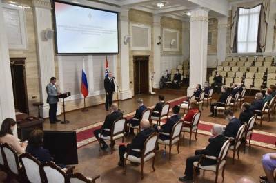Губернатор Новосибирской области поздравил жителей региона со стартом Года науки и технологий