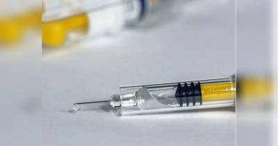 Глава Еврокомиссии признала прокол с поставками вакцины от ковида