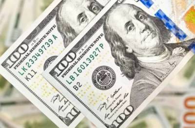 Гривна резко отыгралась на долларе, НБУ представил новый курс валют