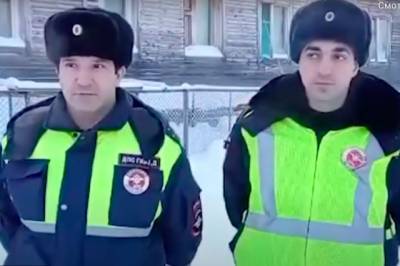 Колокольцев наградил полицейских, спасших людей при пожаре в ЯНАО