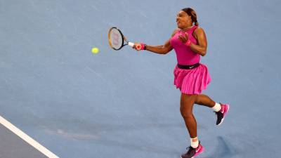 Уильямс снялась с полуфинала турнира WTA в Мельбурне