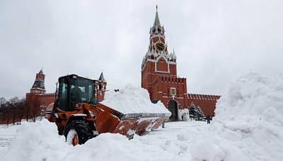Сугробы в Москве увеличились до 35 сантиметров