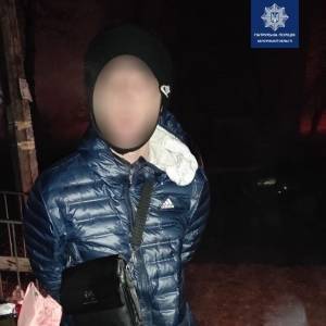 В Запорожье обнаружили мужчину с похищенным пистолетом. Фото