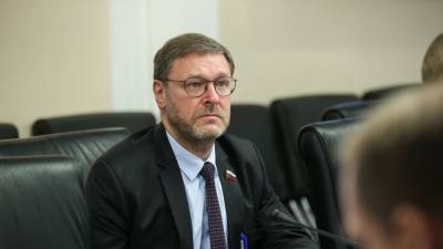 Российский сенатор Косачев назвал заявления Байдена про РФ ожидаемыми