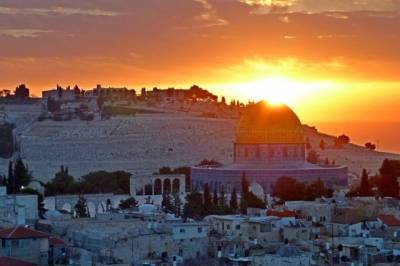 Израиль начнёт возобновлять международный туризм в марте