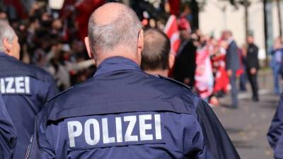 Немецкая полиция расследует детали взрыва в одном из дворов Берлина