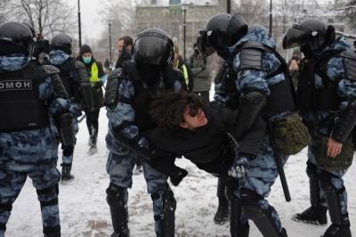 Как в соцсетях отреагировали на заявление, что митингов за Навального не будет до весны