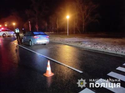 В Запорожской области машина сбила трех военных