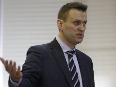 Навального одобряют те же 20%. Не знавшие его склоняются в пользу неодобрения