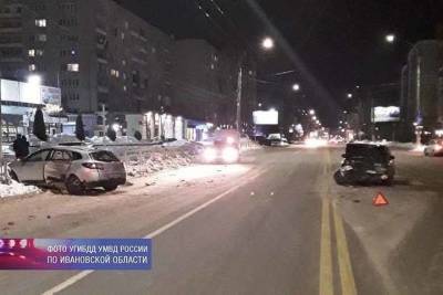В Иванове, в столкновении двух иномарок, травмы получили водители