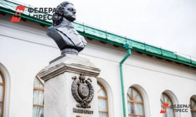 Мэрия Екатеринбурга взбесила КПРФ возвращением царских монументов