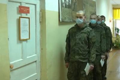 В Ленобласти приступили к вакцинации от COVID-19 участников парада Победы в Петербурге