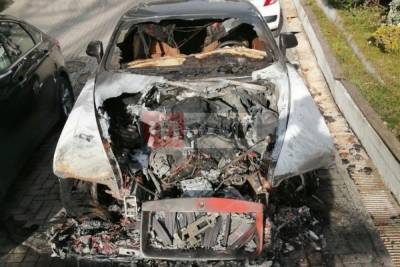 В Сочи сгорел Rolls-Royce: возможен намеренный поджёг