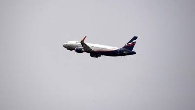 Самолет Екатеринбург-Симферополь экстренно приземлился в Краснодаре