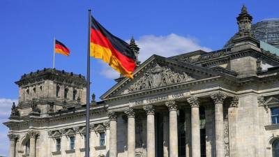 Германия пригрозила России ответом за высылку дипломатов