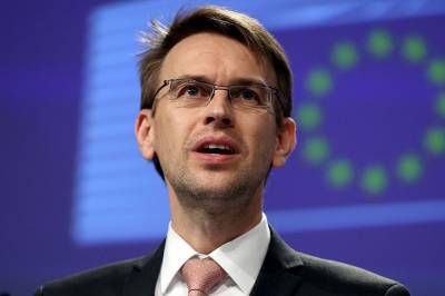 ЕС призвал Россию пересмотреть решение о высылке дипломатов