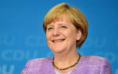 Меркель назвала неоправданной высылку европейских дипломатов из РФ