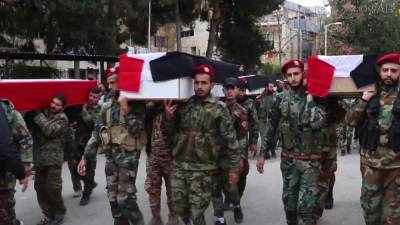 Траурная церемония: в Алеппо похоронили погибших в боях с ИГ сирийских бойцов