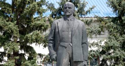 В Харьковской области третий год пытаются продать бронзовый памятник Ленину за полмиллиона