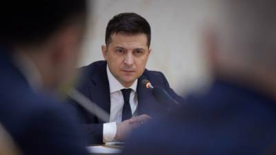 Зеленский собирается вводить санкции за бизнес в Крыму и Донбассе