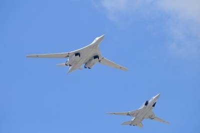 Российский бомбардировщик Ту-22М3 пострелял «убийцами авианосцев»