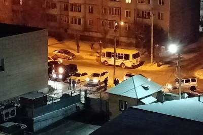 Полиция и ОМОН проверили ночной клуб в Чите