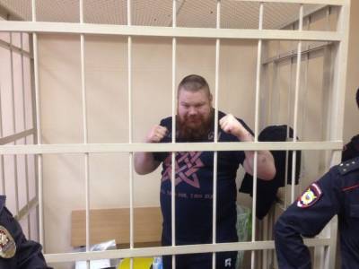 «Рыжий Тарзан» и Артем Тарасов устроили массовую драку в Москве